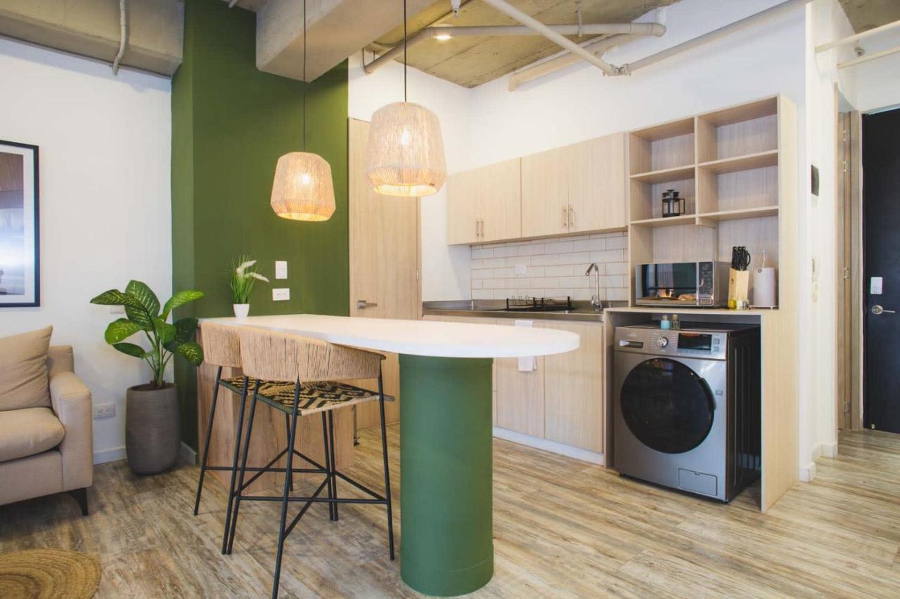 Apartamento Beautiful Loft In Laureles Medellín Exterior foto